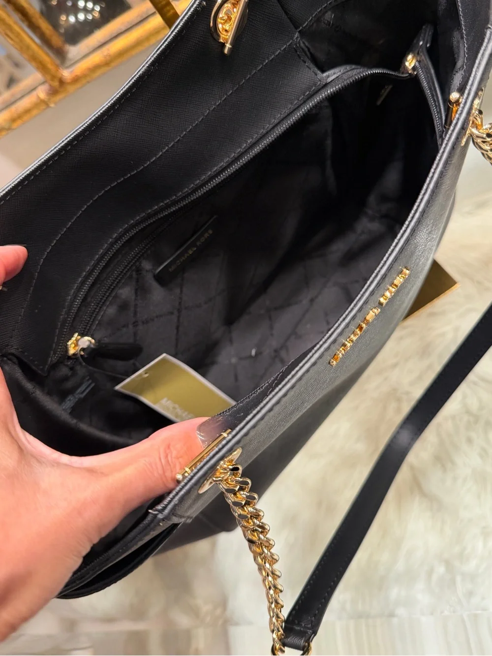 Michael Kors JET SET NWT Black Saffiano Leather Tote with Gold Hardware $558